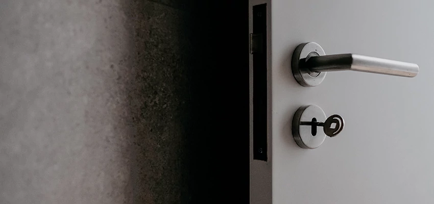 Front Door Handle Repair And Installation in West Puente Valley, CA